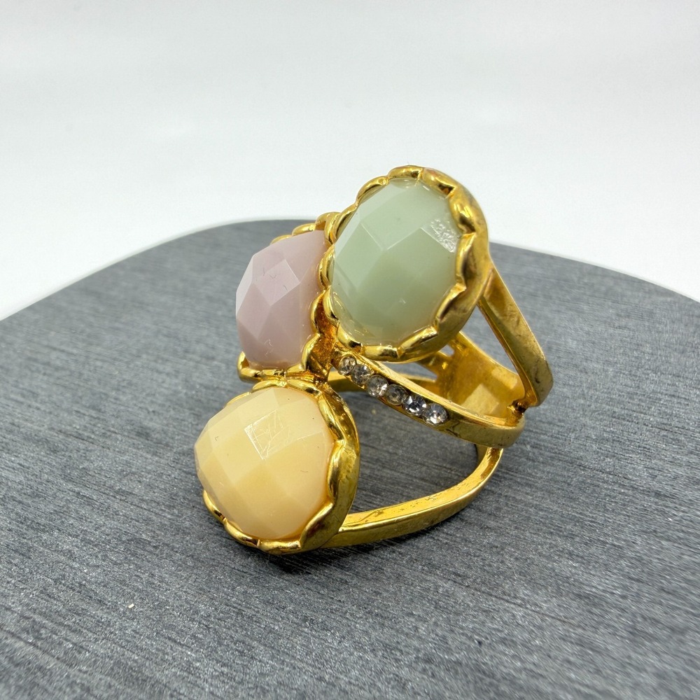 Gold Tone Pastel Pink Green Yellow Faceted Rhinestone Statement Ring Gift